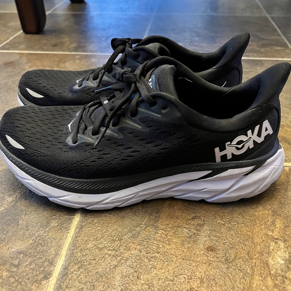 Hoka Clifton 8